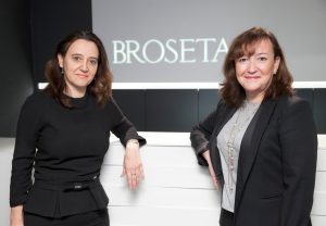 Rosa Vidal, socia directora de BROSETA, y Rosa Sanz, nueva socia de Público_low